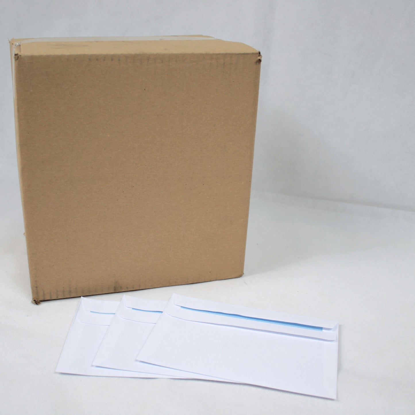 114x162mm C6 White Self Seal Envelopes (None Window)