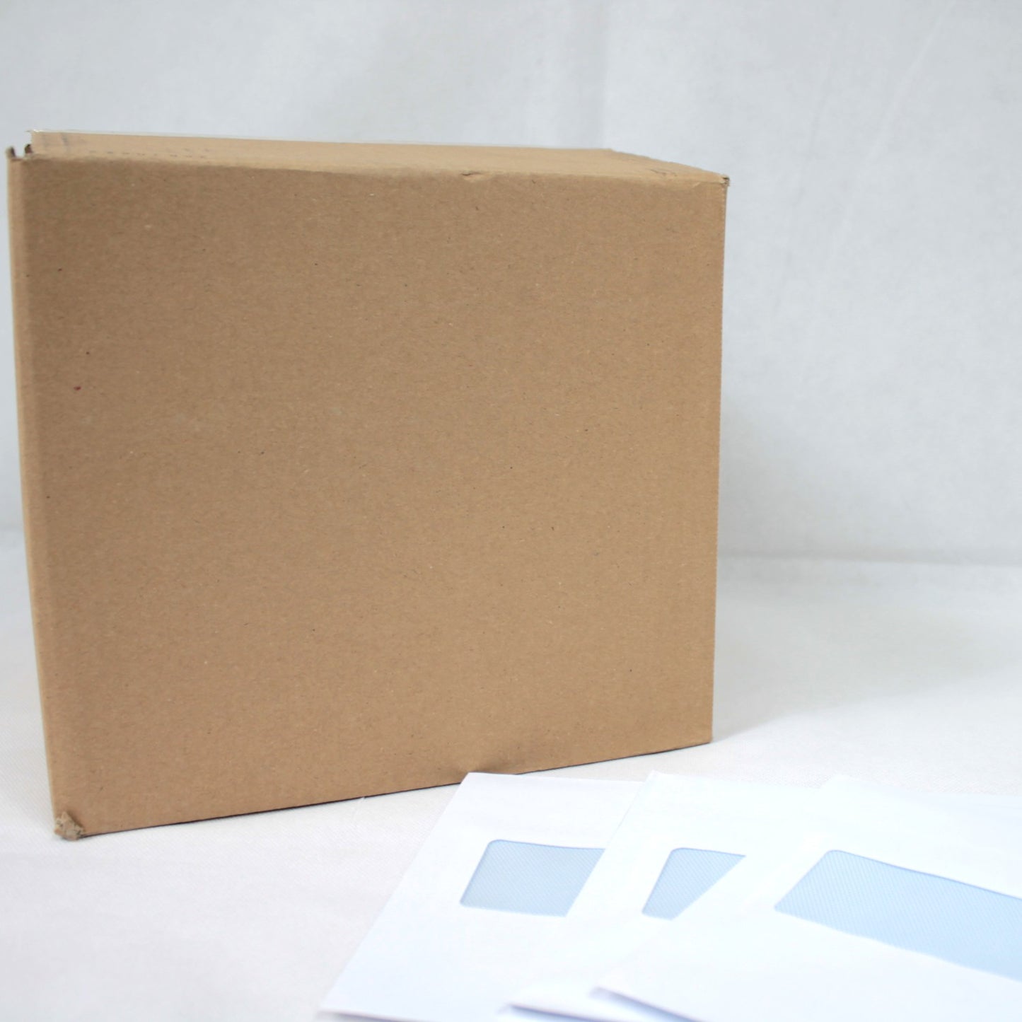 162x229mm C5 White Self Seal Envelopes (Window 45x90mm)
