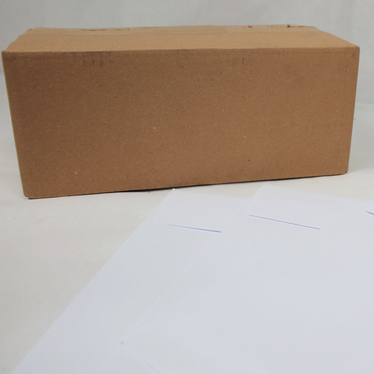 324x229x25mm C4 White Peel & Seal Gusset Envelopes (None Window)