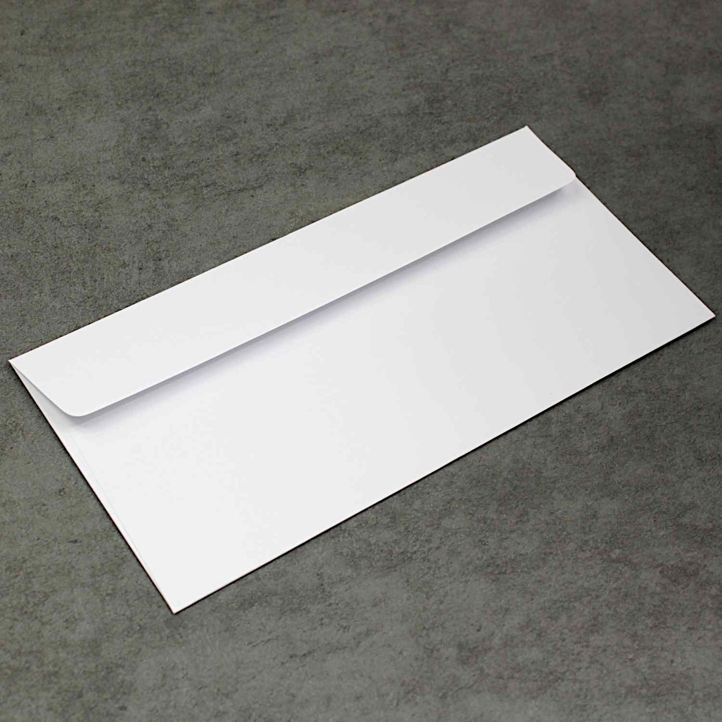 DL 110x220mm White Peel & Seal Envelopes (Window 35x90mm)