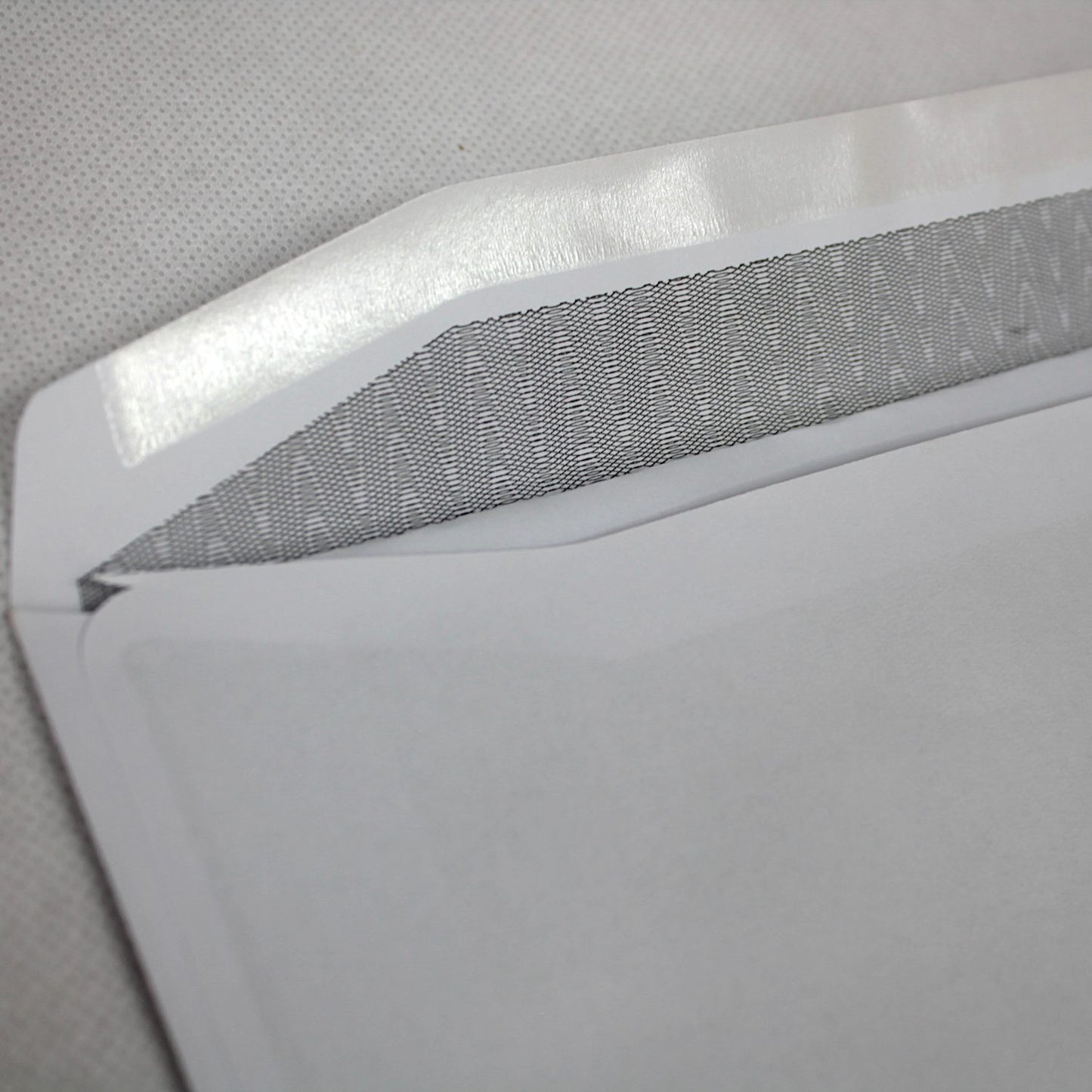 102x216mm White Gummed Envelopes (None Window)