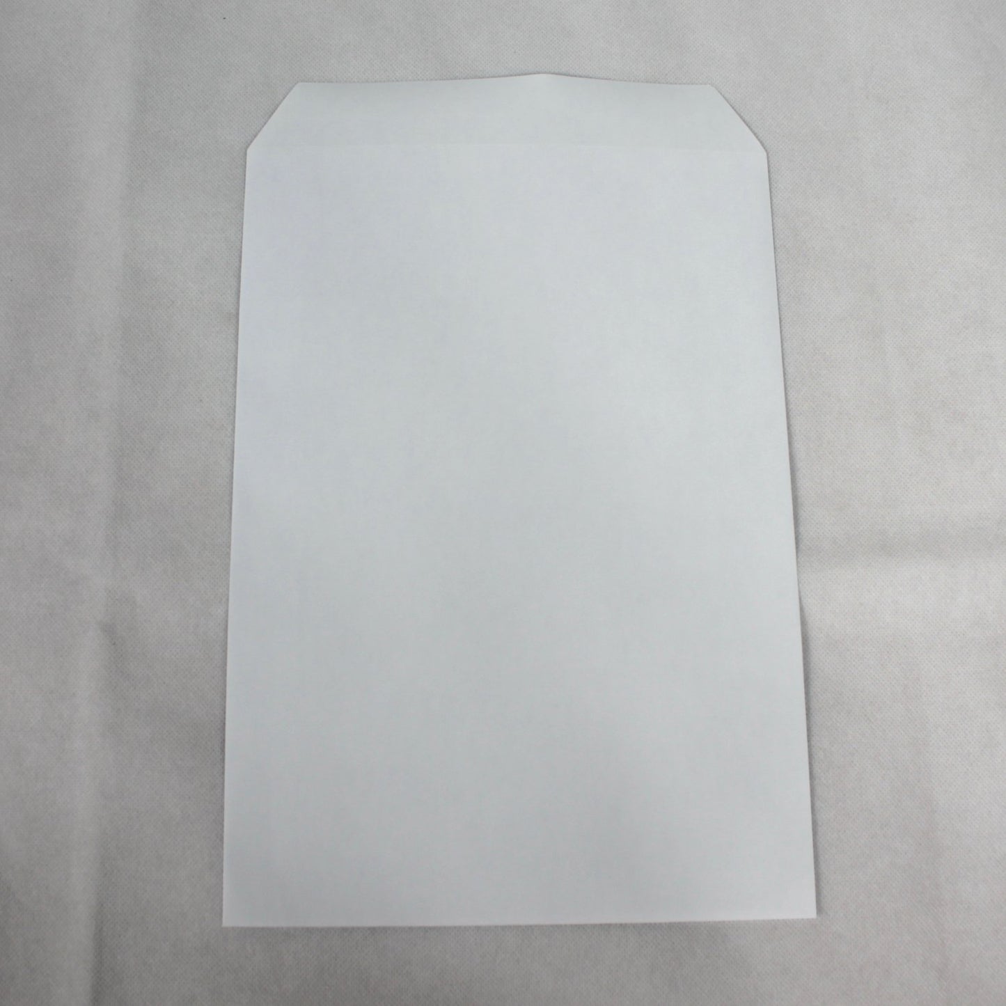 324x229mm C4 White Self Seal Envelopes (None Window)